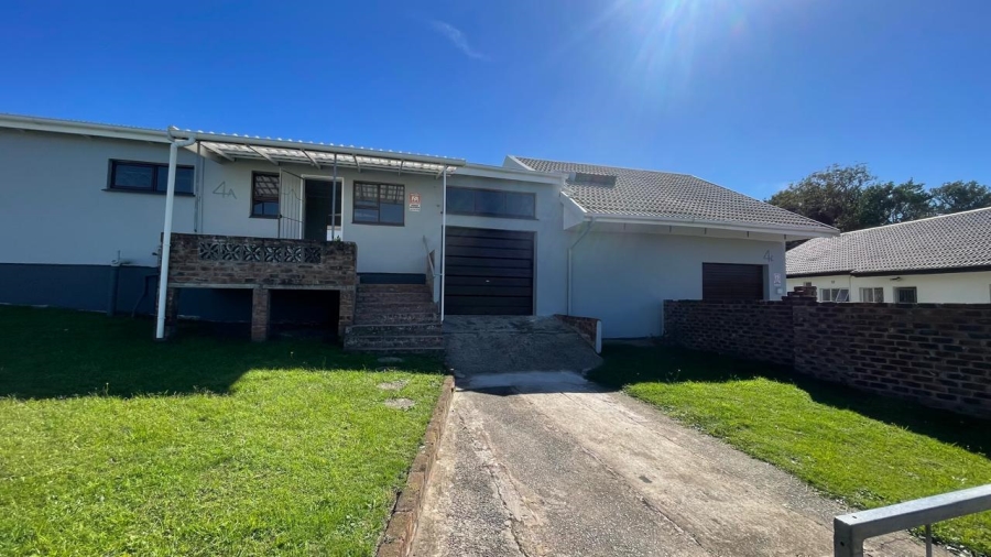 2 Bedroom Property for Sale in Cambridge Eastern Cape